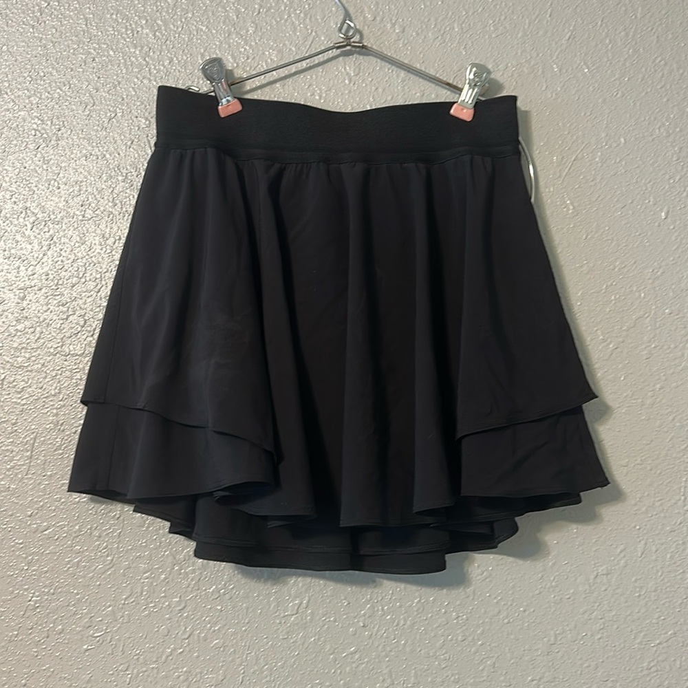 Black Lululemon flowy skirt